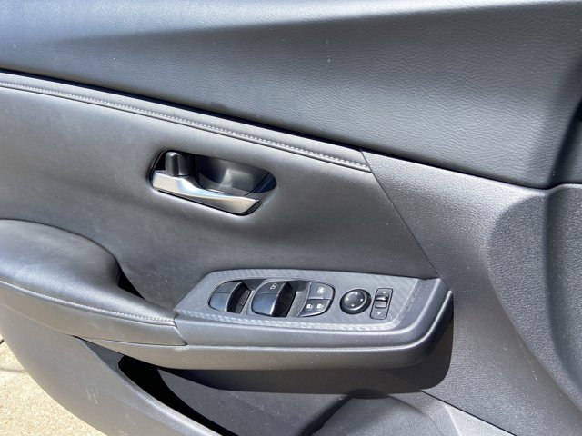 Used 2024 Nissan Sentra SV FWD image 46