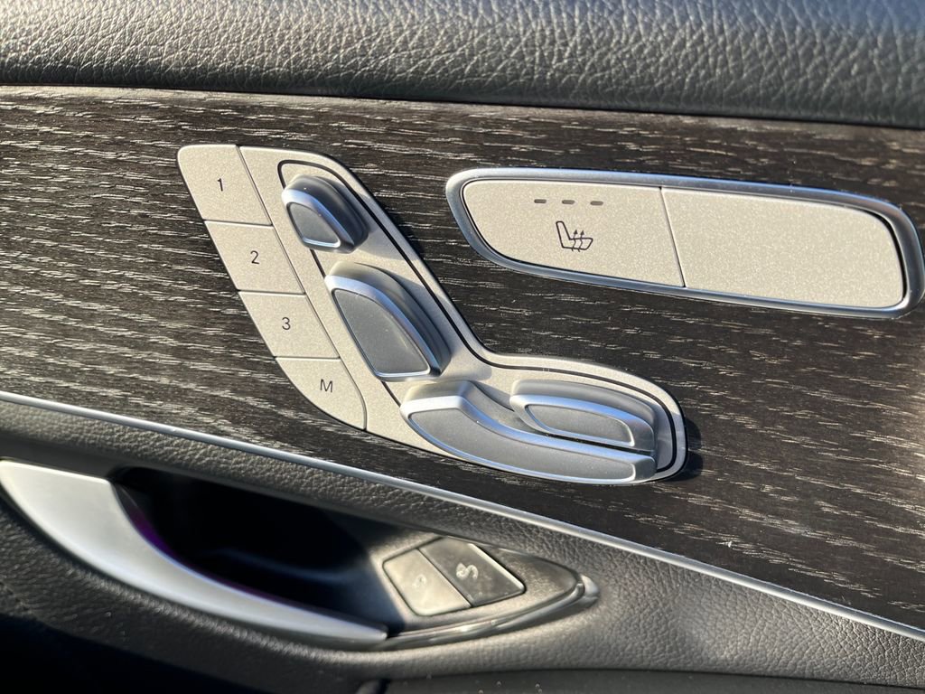 Certified 2022 Mercedes-Benz GLC 300 4MATIC w/ AMG Line image 20
