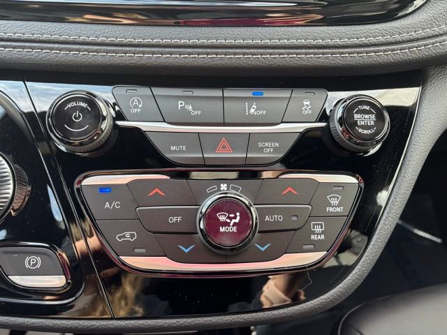 New 2026 Chrysler Pacifica Select image 22