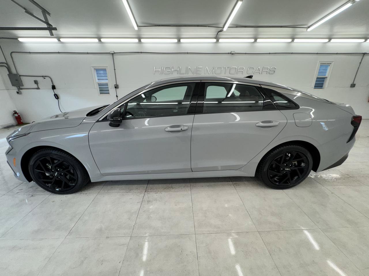 Used 2026 Kia K5 GT-Line w/ GT-Line Premium Package FWD image 9