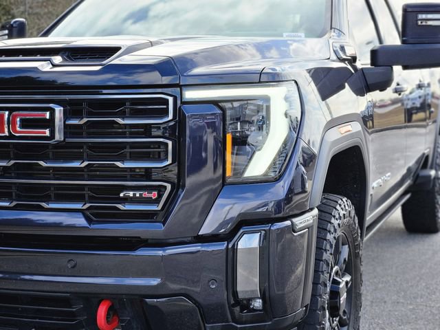 Used 2024 GMC Sierra 2500 AT4 w/ Technology Package image 9