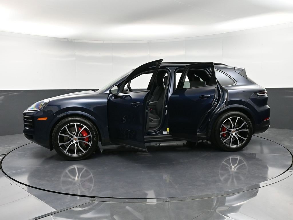 New 2026 Porsche Cayenne S image 37