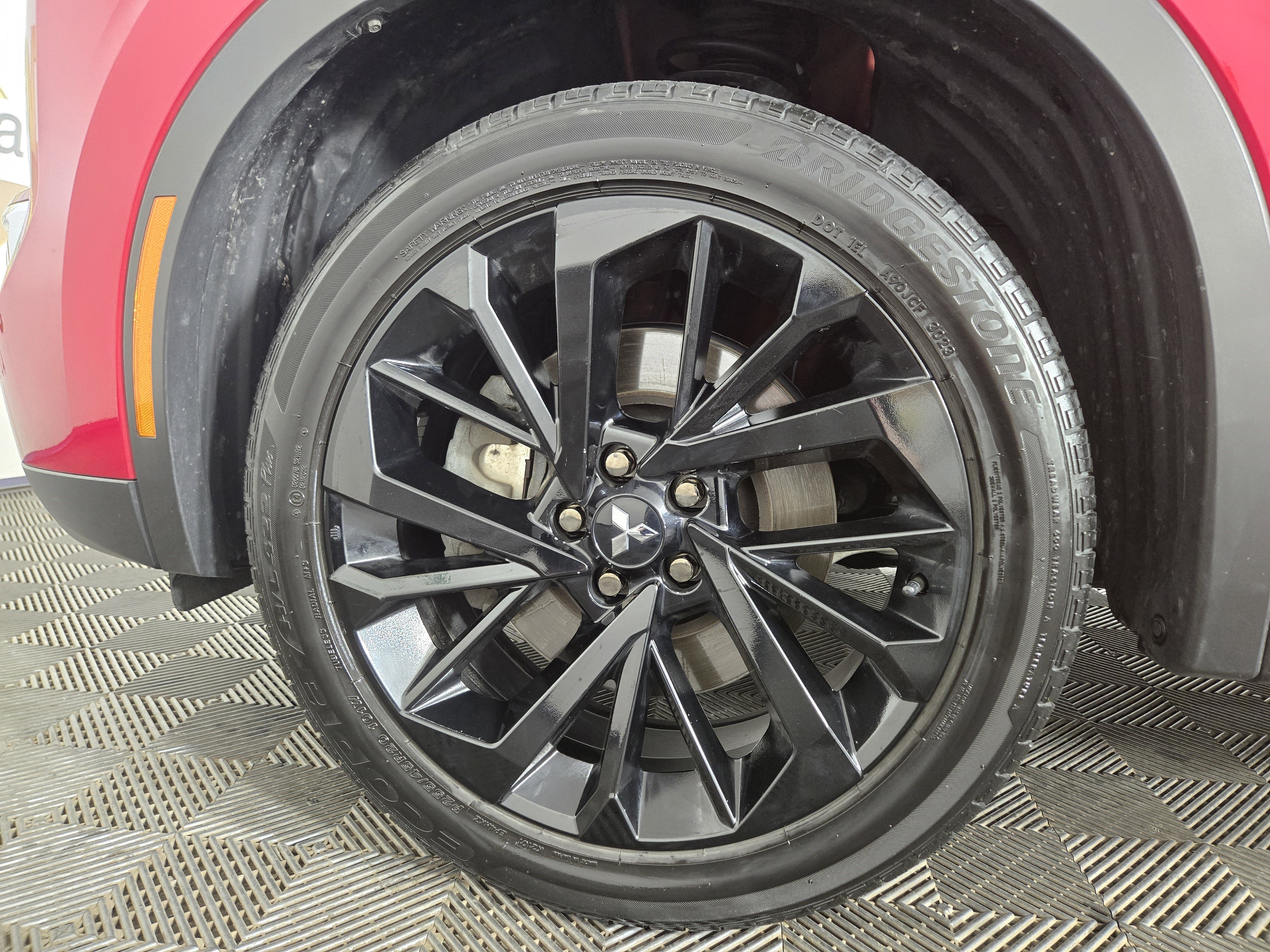 Used 2024 Mitsubishi Outlander SE Black Edition image 33