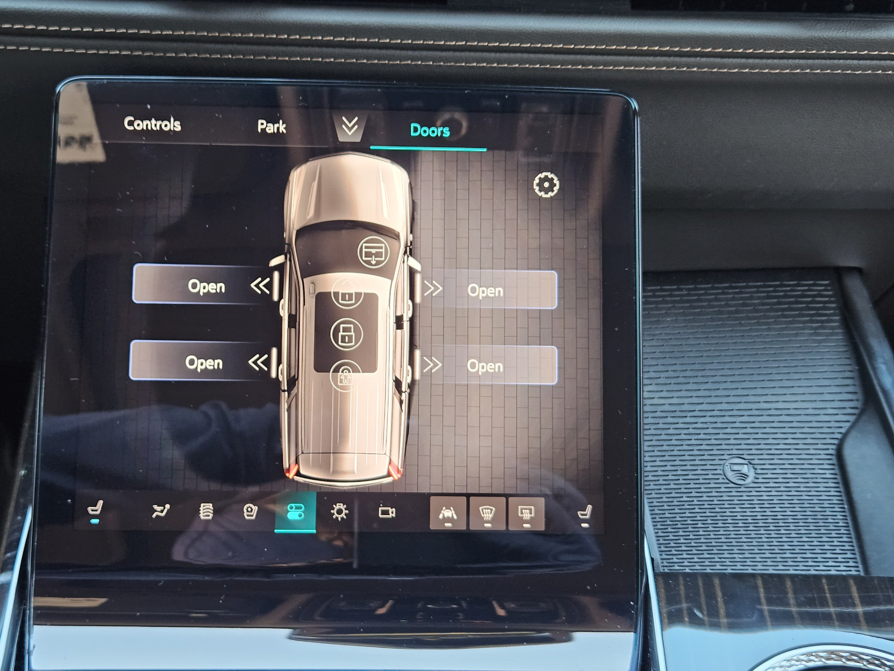 Used 2026 Cadillac Escalade Luxury w/ Touring Package RWD image 11