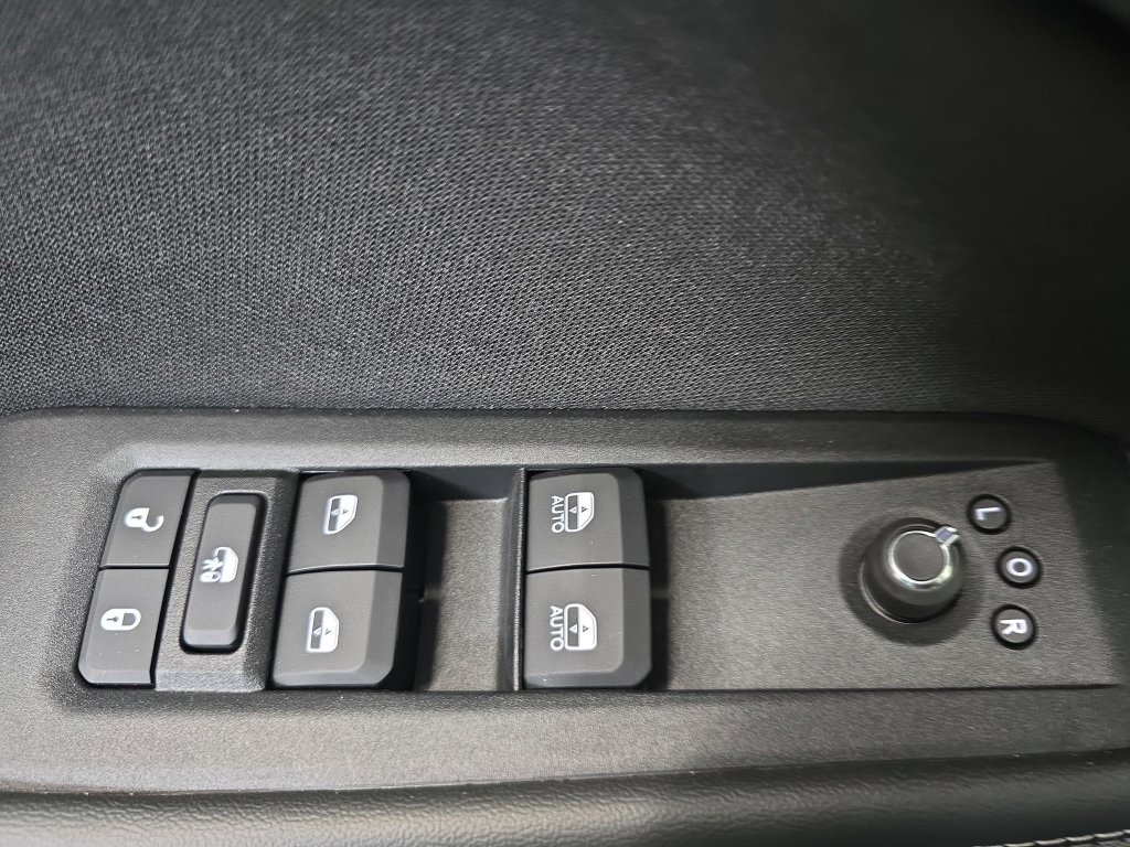 New 2026 Jeep Cherokee Laredo AWD/4WD image 28