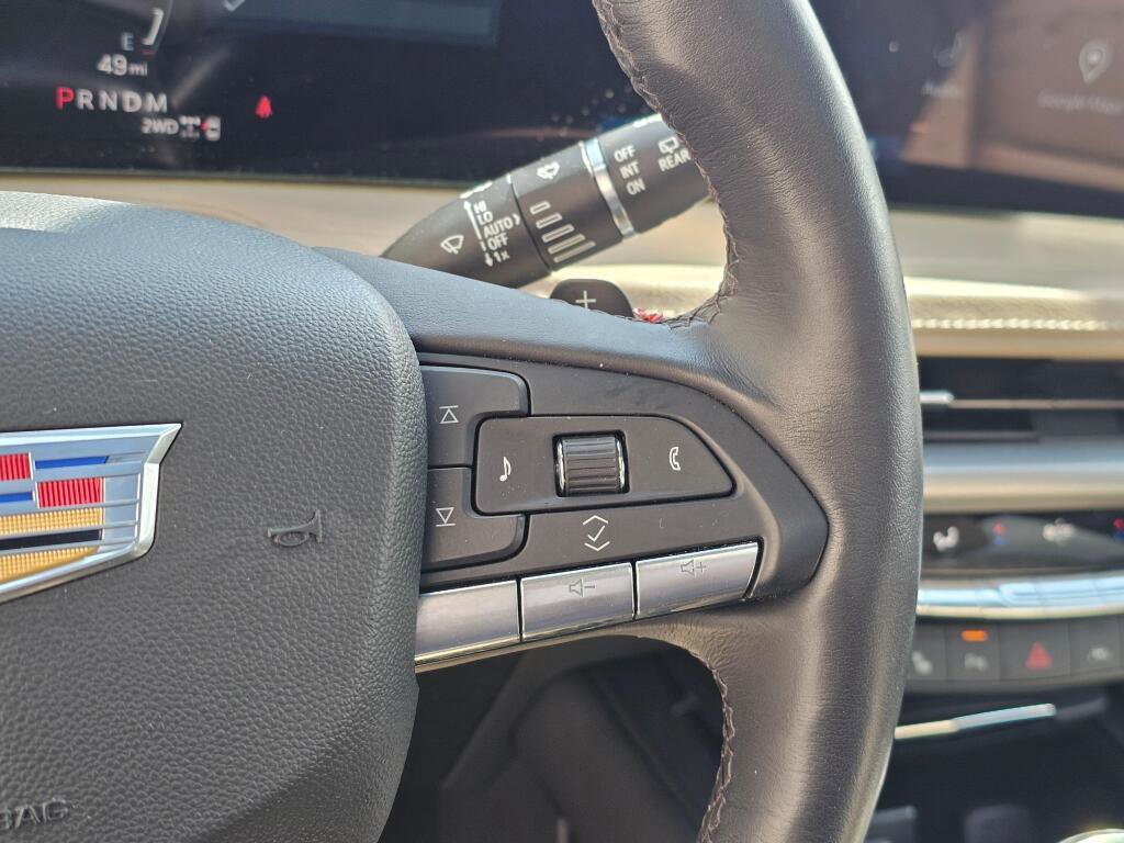 Used 2024 Cadillac XT4 Premium Luxury image 32