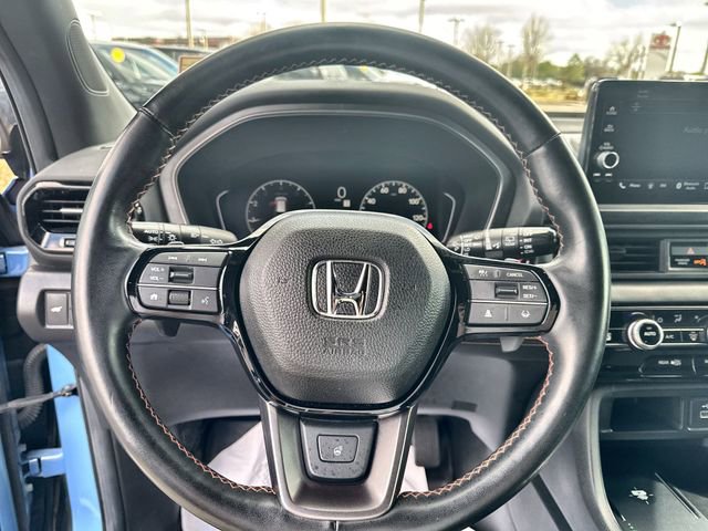 Used 2025 Honda Pilot TrailSport image 23