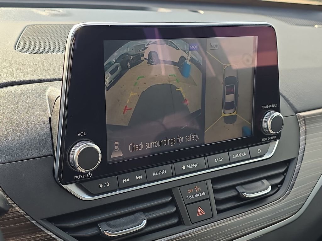 Used 2020 Nissan Altima 2.5 Platinum image 16