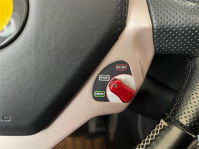 Used 2014 Ferrari California image 19