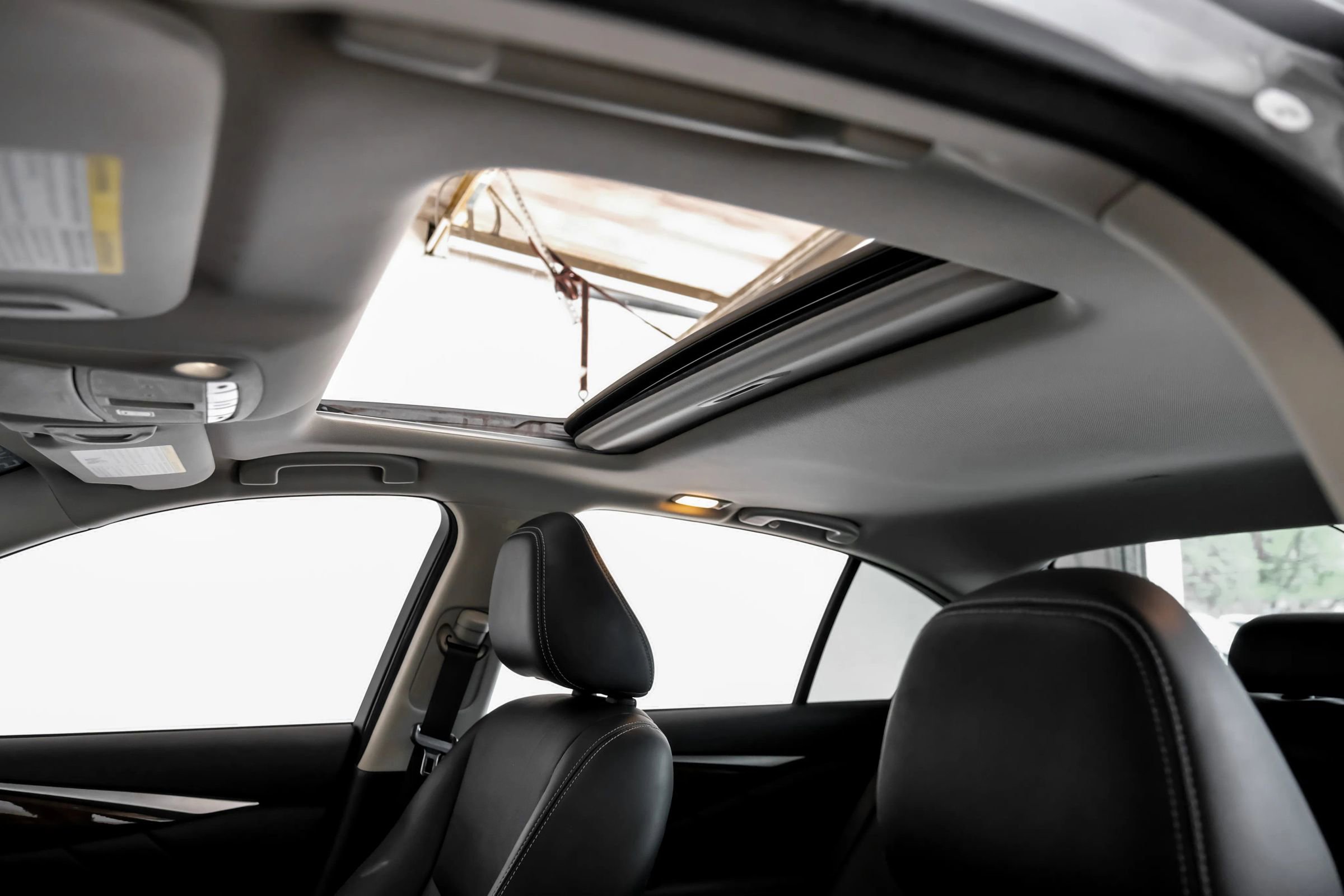 Used 2017 INFINITI Q50 3.0t Premium w/ Driver Assistance Package image 4