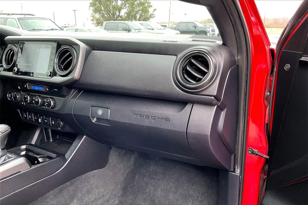Used 2021 Toyota Tacoma TRD Off-Road w/ TRD Premium Off Road Package image 23