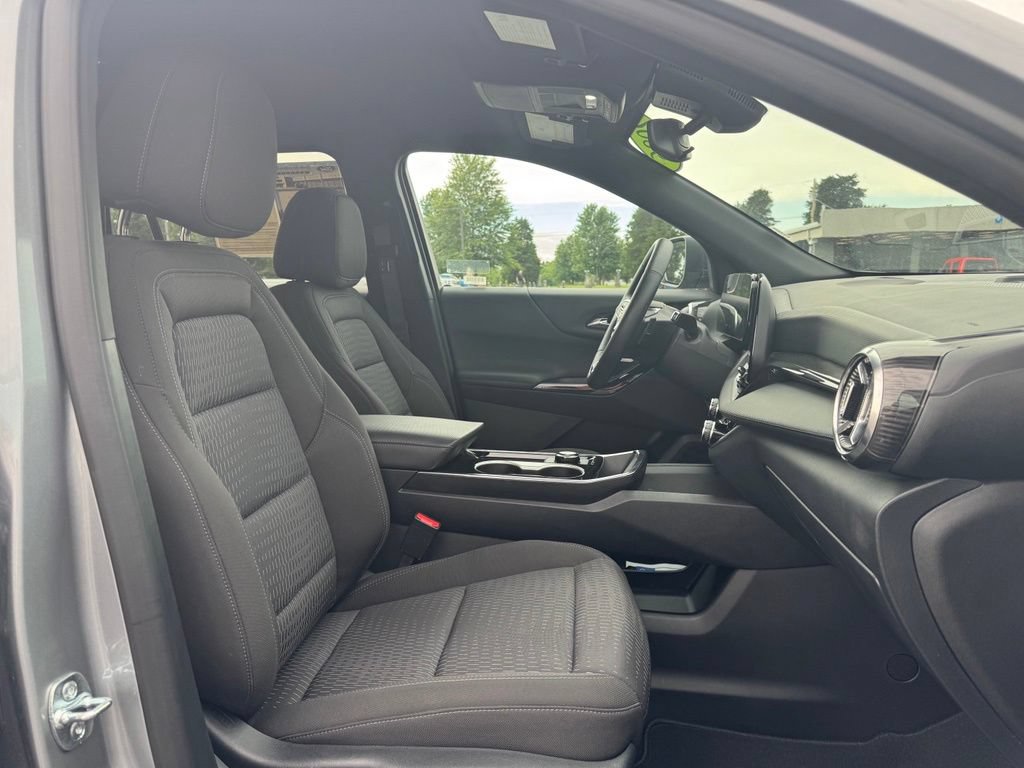 Used 2026 Chevrolet Equinox LT FWD image 17
