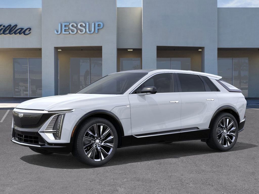 New 2026 Cadillac Lyriq Signature Luxury image 2