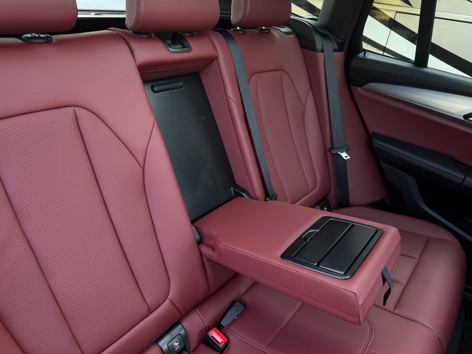 Used 2023 BMW X3 sDrive30i w/ M Sport Package image 46