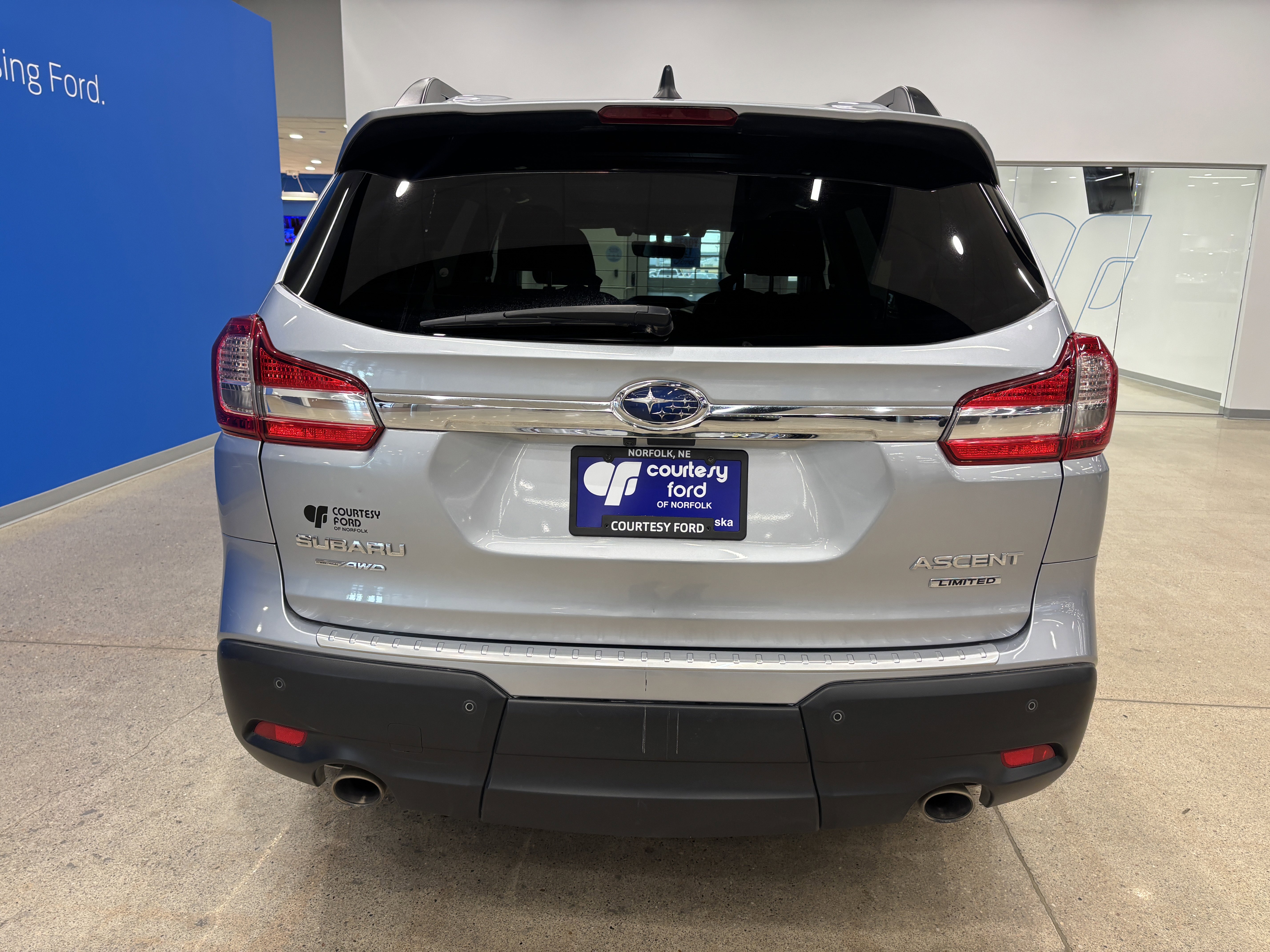 Used 2022 Subaru Ascent Limited w/ Technology Package image 7