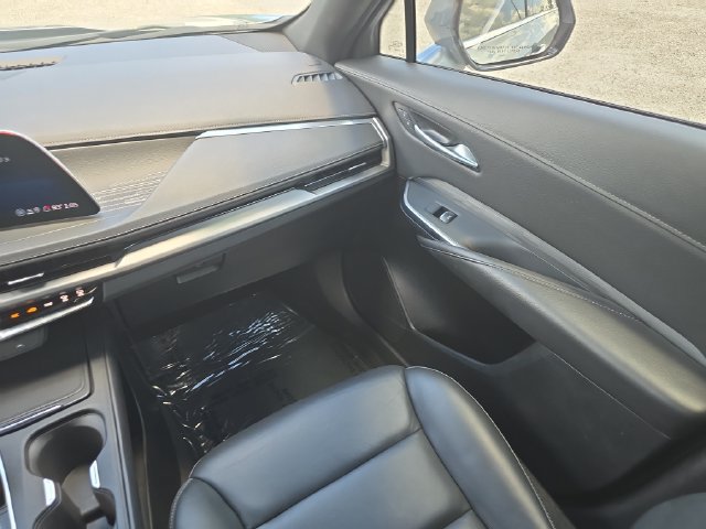Used 2025 Cadillac XT4 Premium Luxury FWD image 12
