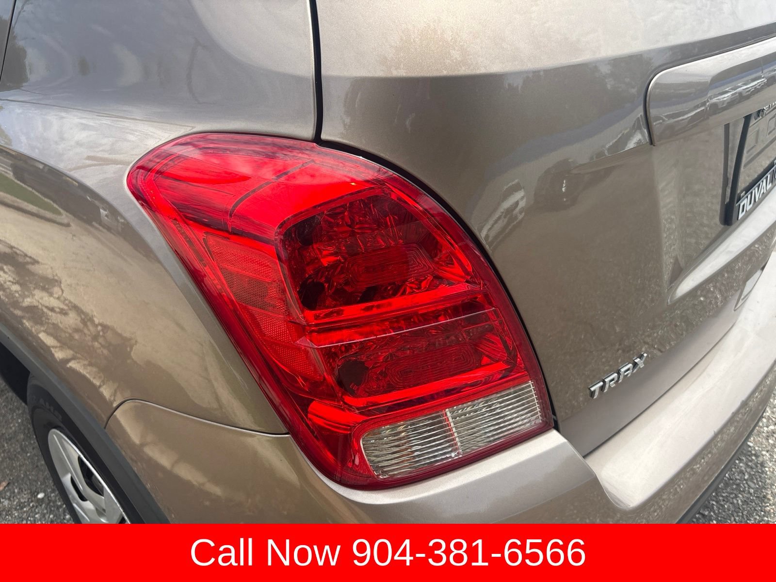 Used 2018 Chevrolet Trax LS w/ LPO, Cargo Package FWD image 10