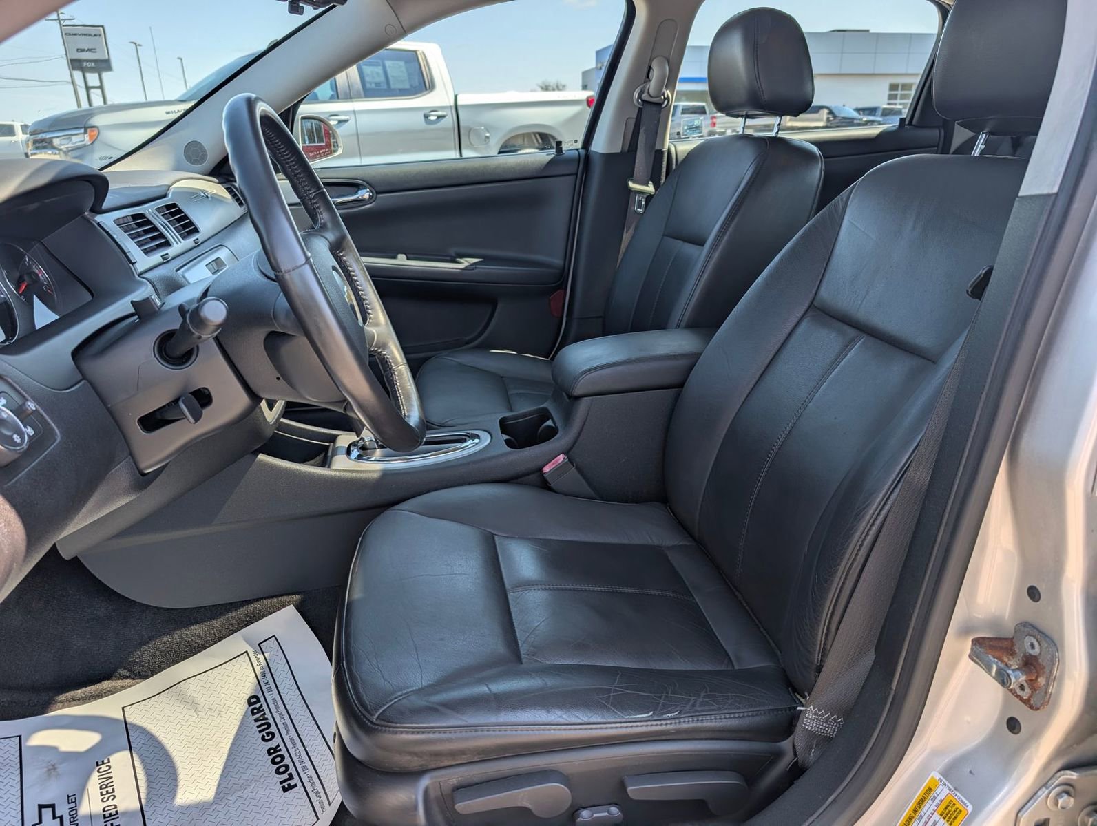 Used 2008 Chevrolet Impala LT w/ Luxury Edition Package image 9