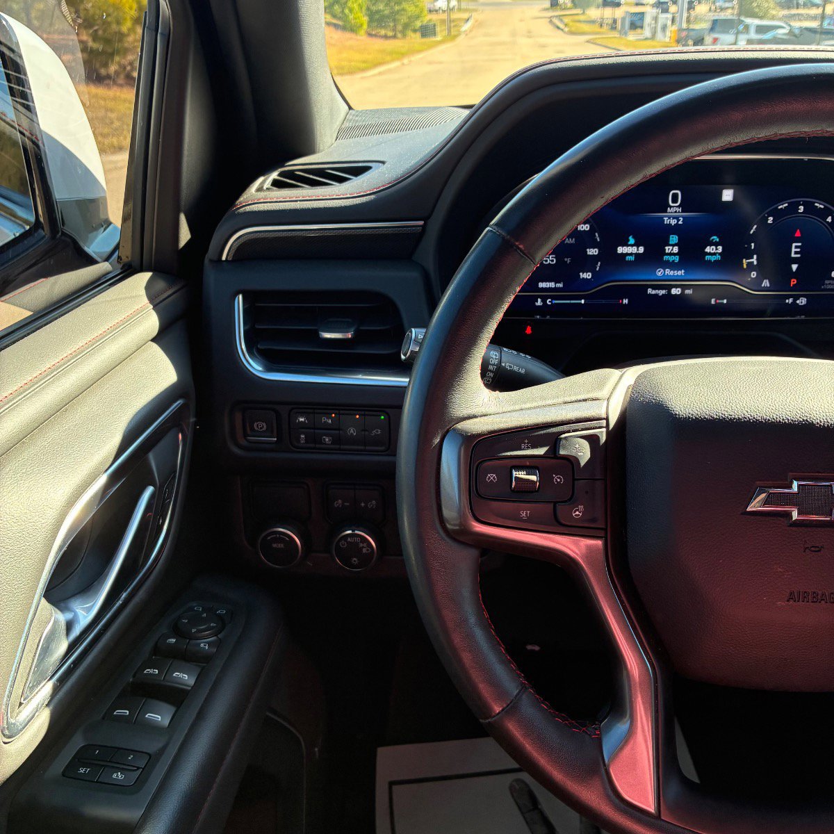 Used 2022 Chevrolet Tahoe RST w/ Luxury Package image 12