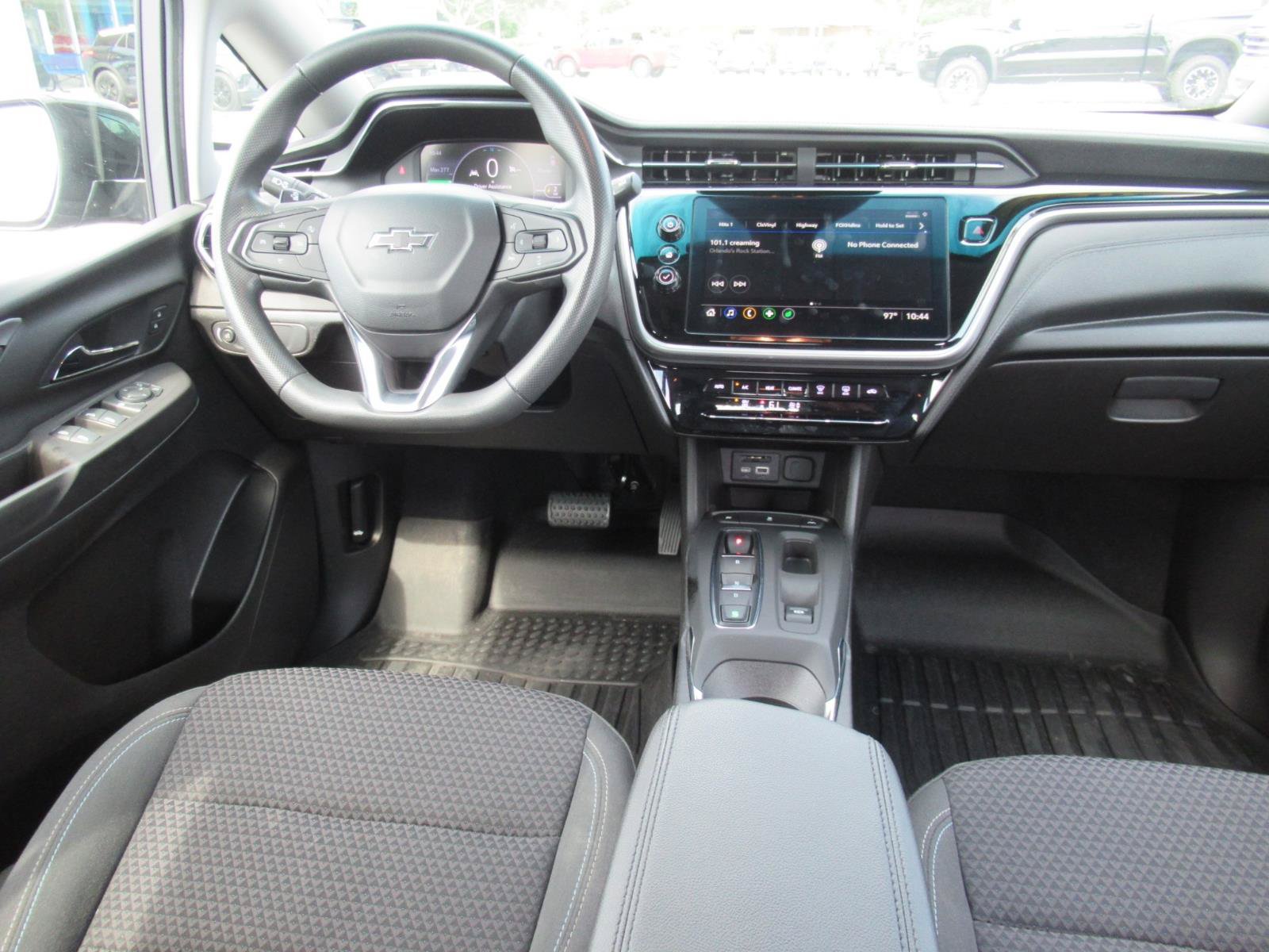 Used 2023 Chevrolet Bolt LT FWD image 13