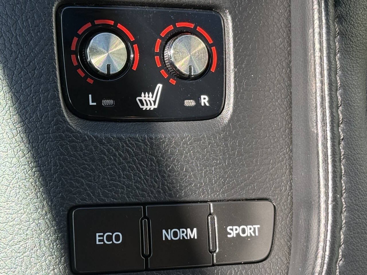 Used 2015 Toyota Avalon XLE Touring Sport Edition FWD image 14