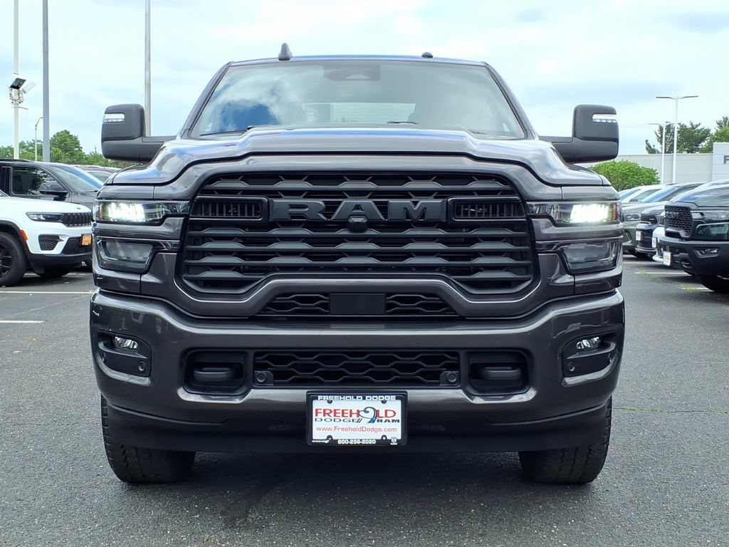 Used 2025 RAM 2500 Big Horn AWD/4WD image 2