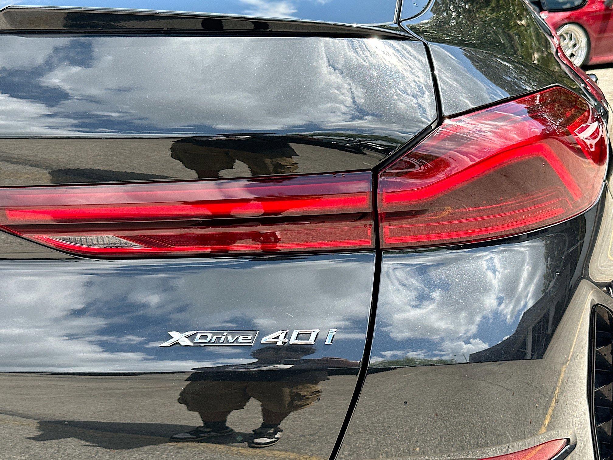 Used 2024 BMW X6 xDrive40i w/ Premium Package image 33