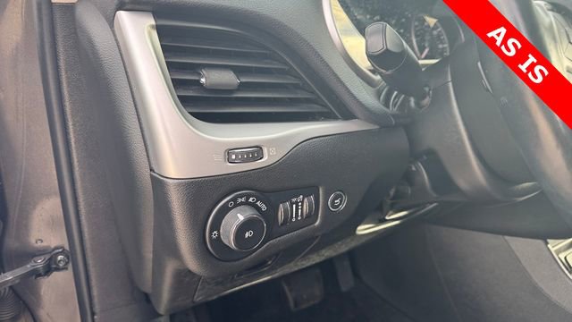 Used 2014 Jeep Cherokee Latitude w/ Comfort/Convenience Group image 19