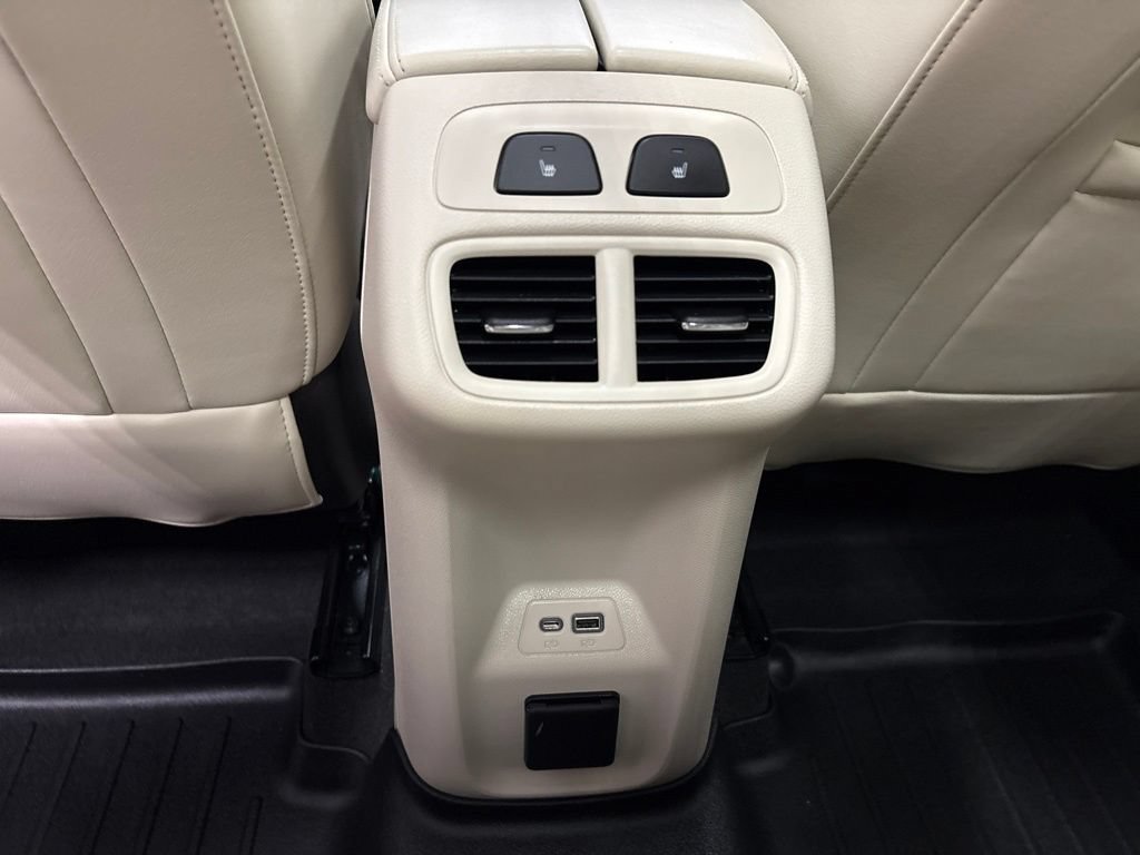 Used 2023 Buick Envision Avenir AWD/4WD image 34