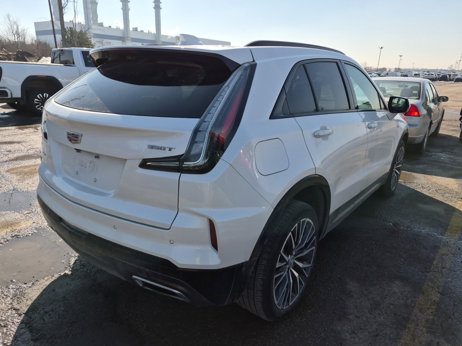 Used 2024 Cadillac XT4 Sport image 3