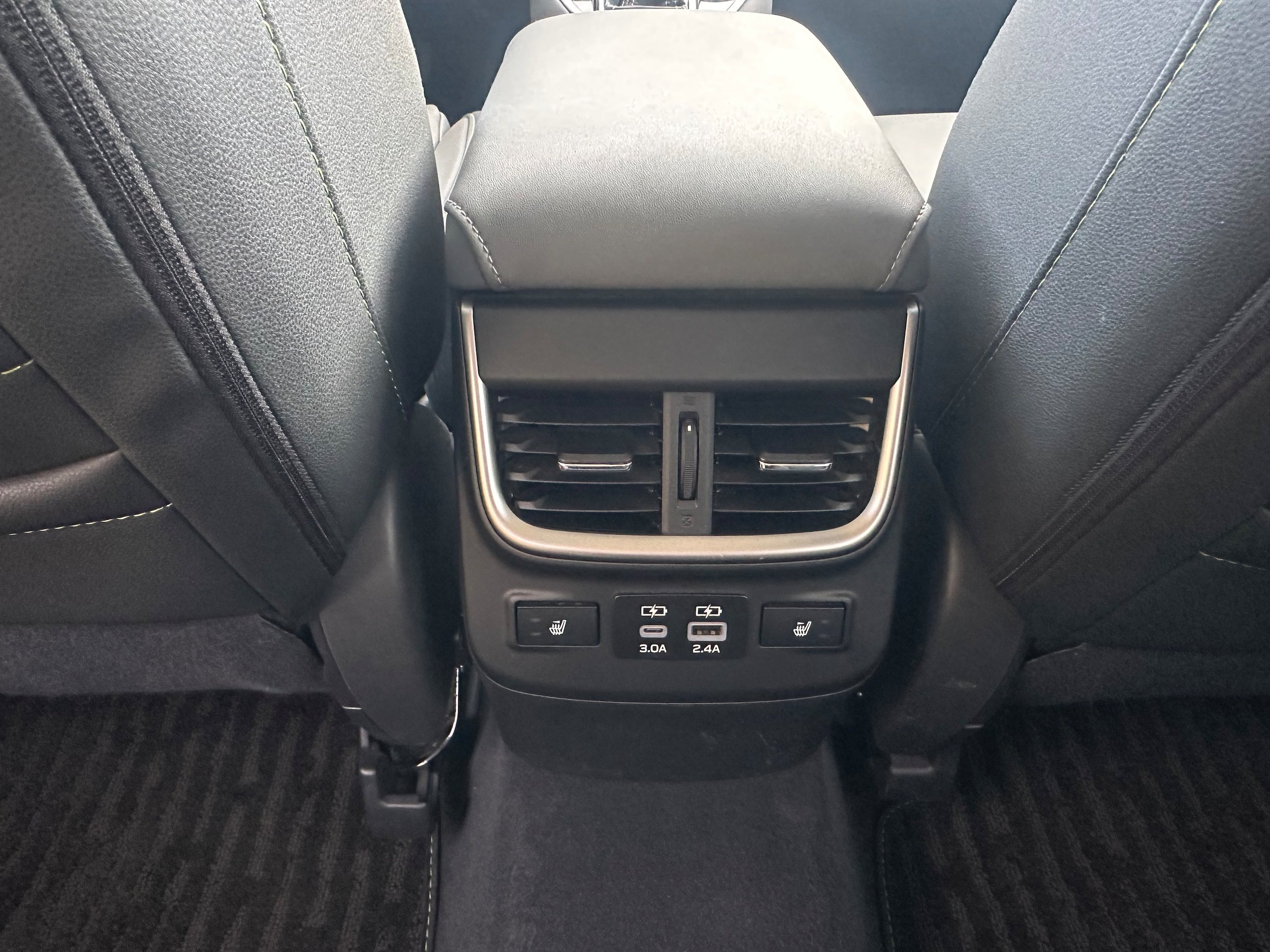 Used 2025 Subaru Outback Onyx Edition XT AWD/4WD image 12