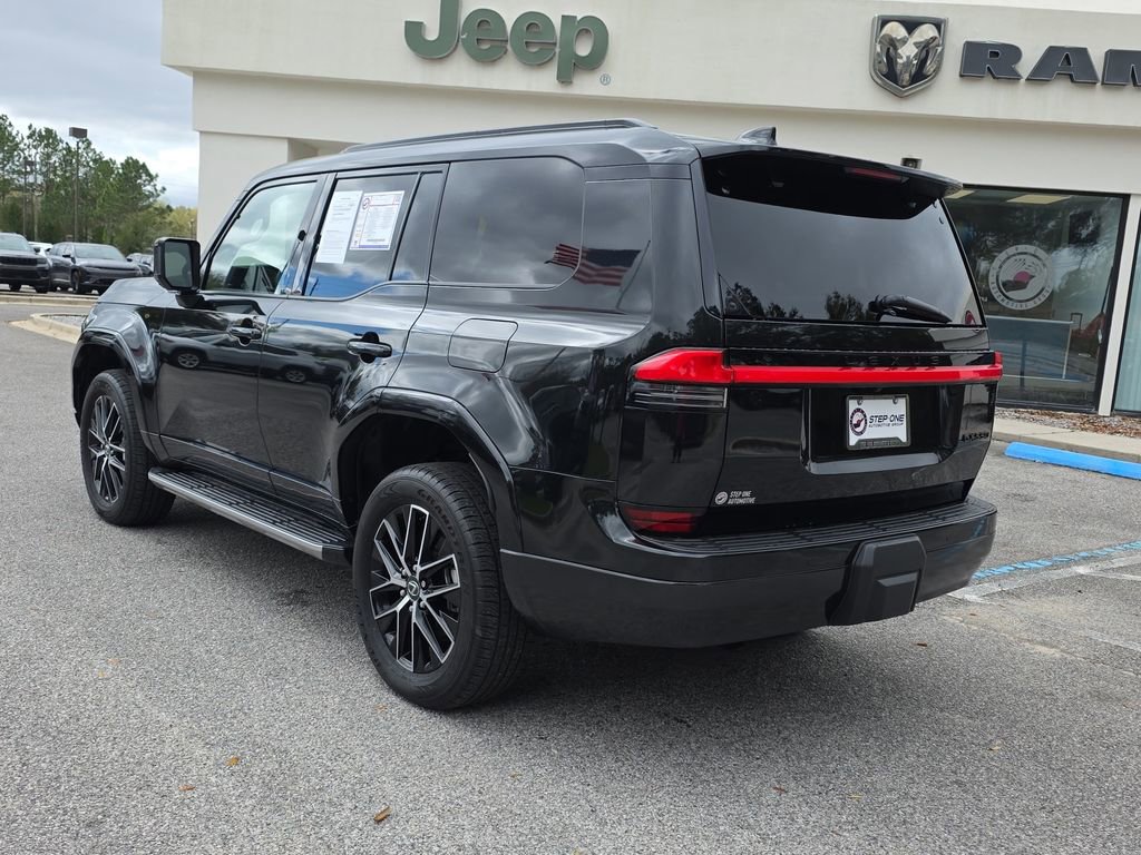 Used 2025 Lexus GX 550 w/ Accessory Package (Z1) image 7