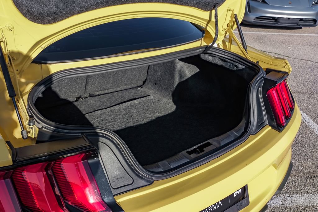 Used 2018 Ford Mustang GT w/ Black Accent Pkg image 38