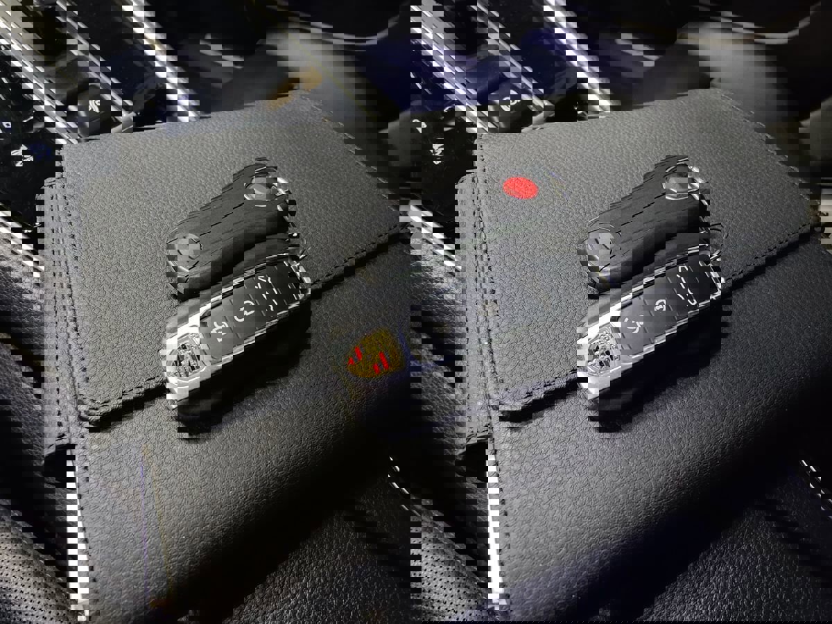 Used 2018 Porsche Panamera 4S image 46