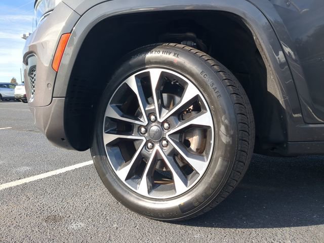Used 2021 Jeep Grand Cherokee L Overland w/ Luxury Tech Group IV image 38