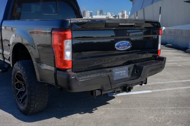 Used 2017 Ford F250 Lariat w/ Lariat Ultimate Package image 9