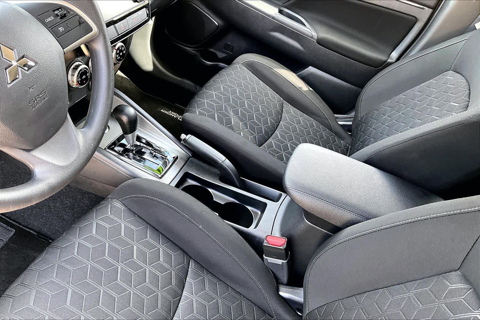 Used 2026 Mitsubishi Outlander Sport ES AWD/4WD image 17