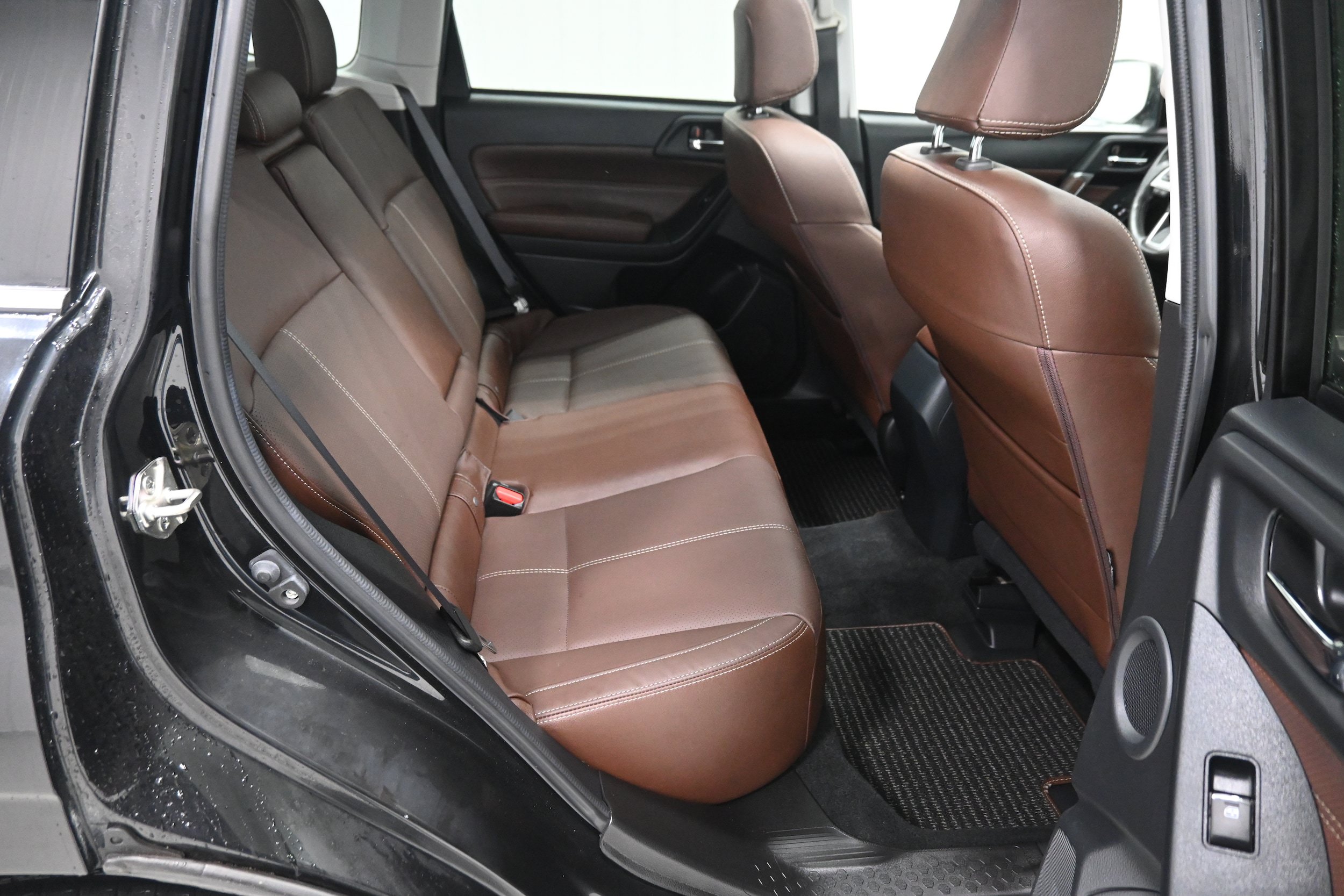 Used 2018 Subaru Forester 2.5i Touring w/ Popular Package #3B AWD/4WD image 28