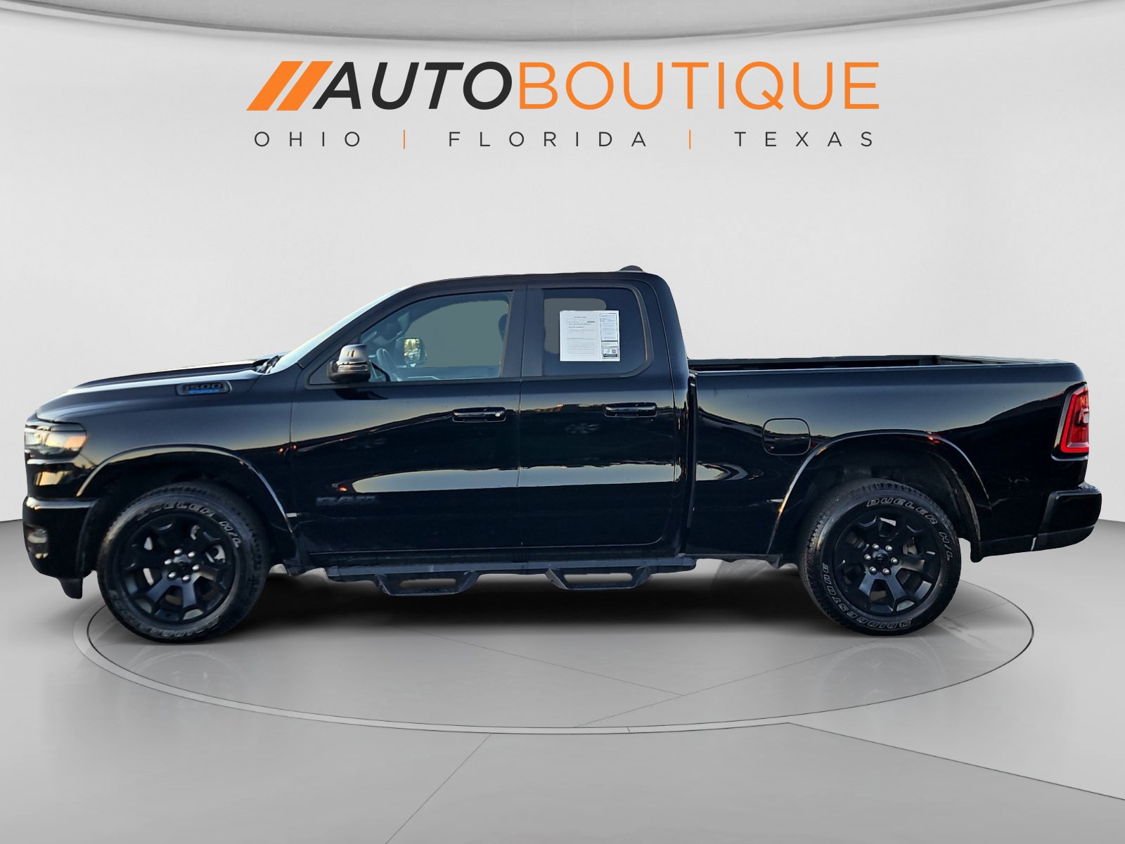Used 2025 RAM 1500 Big Horn AWD/4WD image 2