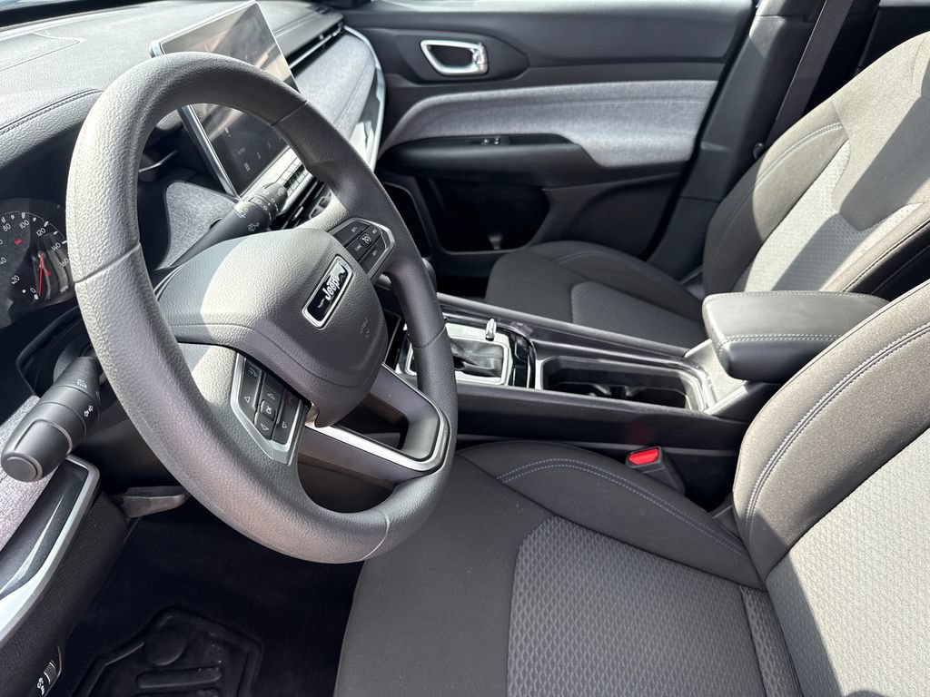 Used 2024 Jeep Compass Sport AWD/4WD image 18