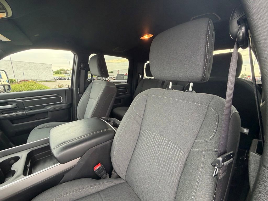Used 2024 RAM 2500 Big Horn w/ Night Edition AWD/4WD image 7