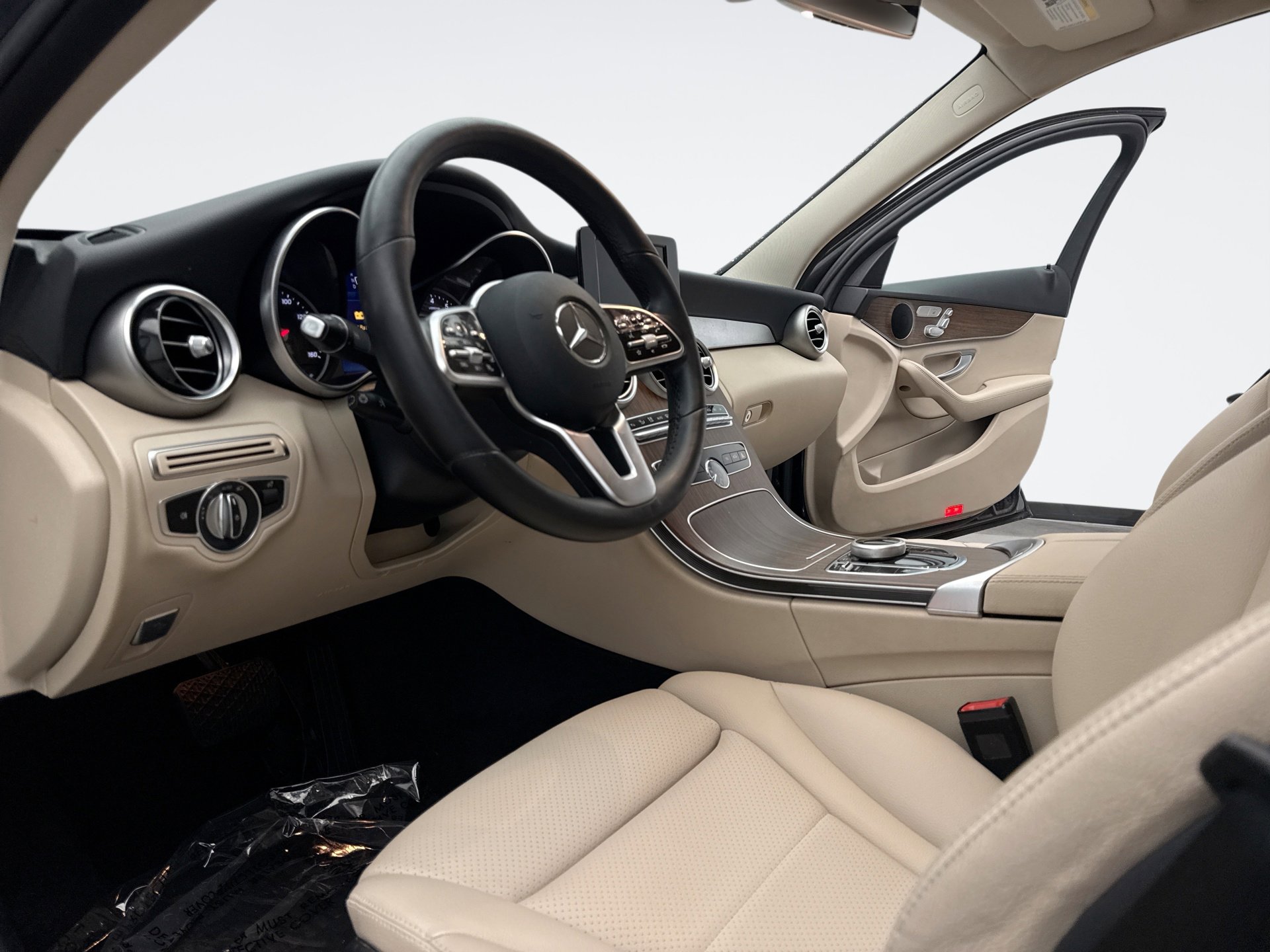 Used 2019 Mercedes-Benz C 300 4MATIC Sedan image 10