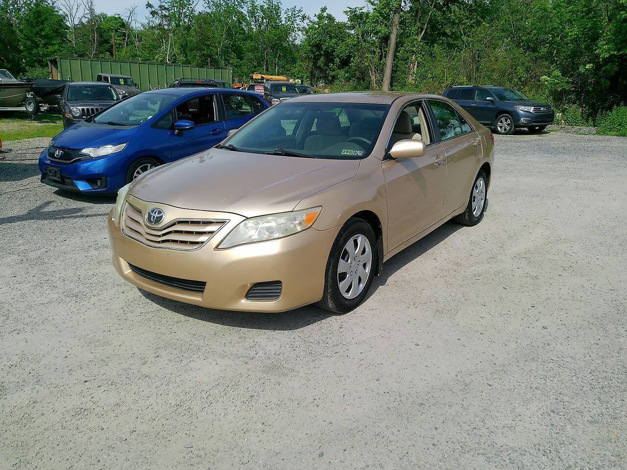 Used 2010 Toyota Camry LE FWD image 6