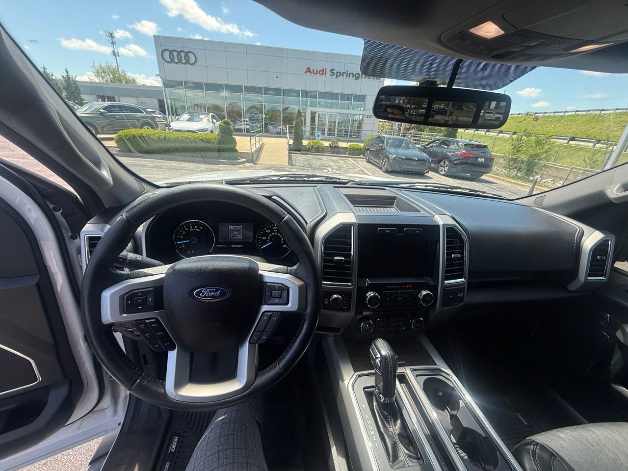 Used 2017 Ford F150 Lariat AWD/4WD image 4