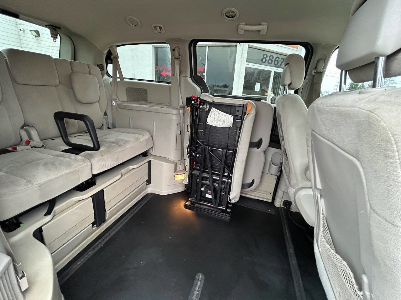 Used 2016 Dodge Grand Caravan SE w/ Quick Order Package 29E SE image 33