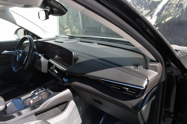 Used 2024 Buick Envision Preferred AWD/4WD image 24