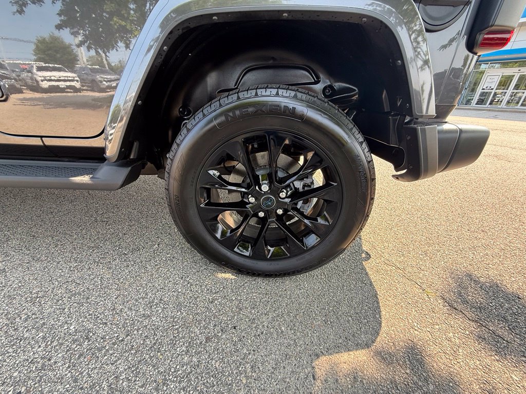 Used 2024 Jeep Wrangler Unlimited Sahara AWD/4WD image 30