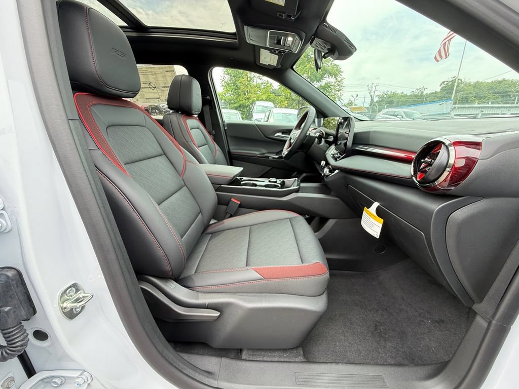 New 2027 Chevrolet Equinox RS FWD image 24