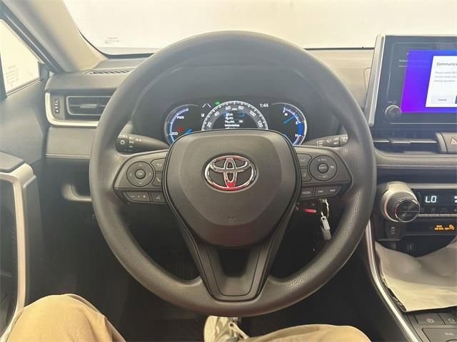 Used 2025 Toyota RAV4 LE image 15