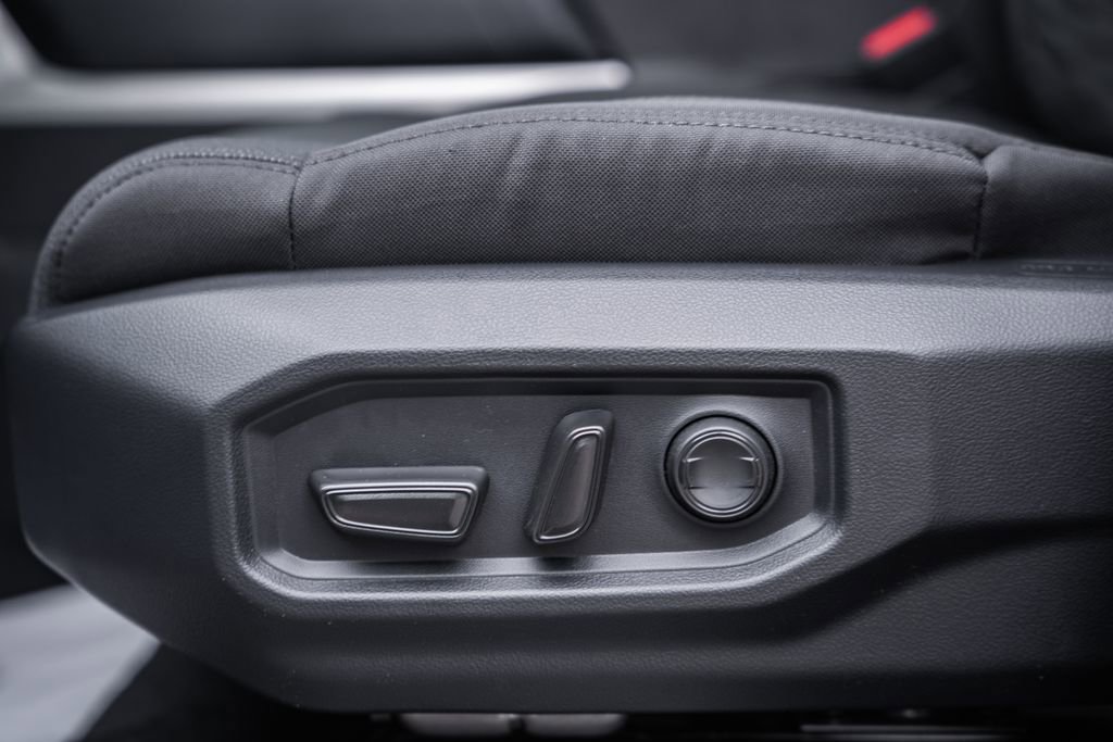 New 2026 Toyota Tundra SR5 image 36